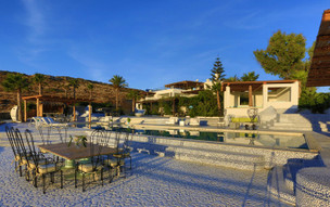 Agalia Luxury Suites Hotel