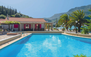 Captain Yiannis Hotel
