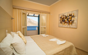 Elena Village Hotel & Suites