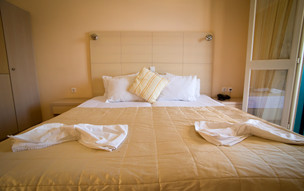 Elena Village Hotel & Suites