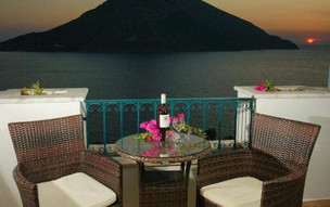 Elena Village Hotel & Suites