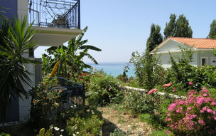 Water Side Studios/ Milos