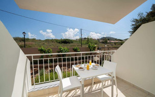 Makris Yialos Apartments
