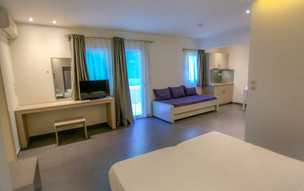 Makris Yialos Apartments