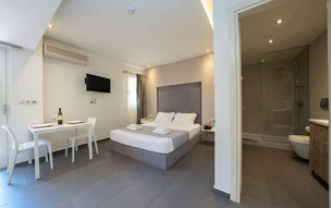 Makris Yialos Apartments