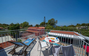 Makris Yialos Apartments