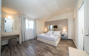 Makris Yialos Apartments