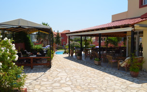 Spiros & Maria