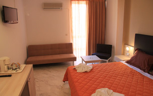 Elotia01