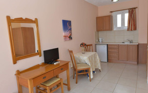 Pelagia Beach studios