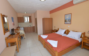 Pelagia Beach studios