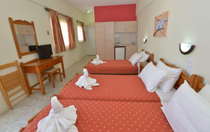 Pelagia Beach studios