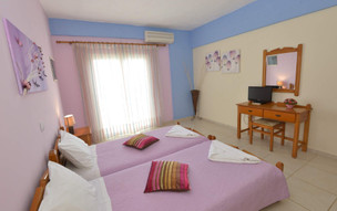 Pelagia Beach studios