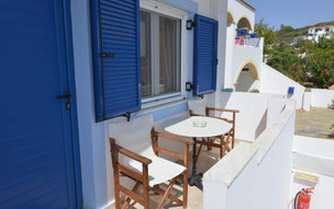Pelagia Beach studios