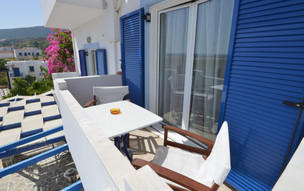 Pelagia Beach studios