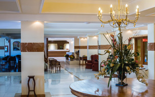 Crithoni's Paradise Hotel