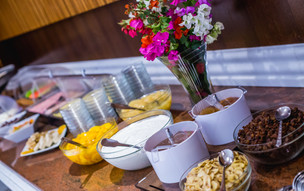 Crithoni's Paradise Hotel