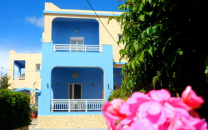 Papafotis Apartments & Suites