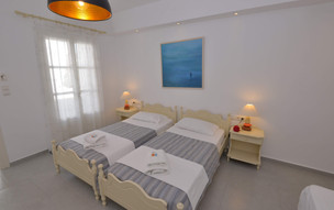 Corina Studios & Apartments