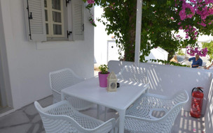 Corina Studios & Apartments