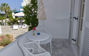Corina Studios & Apartments