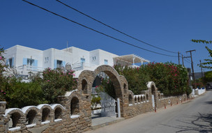Narges_hotel03