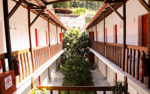 Bastas Hotel