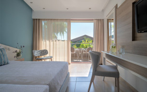 Kassandra Bay Resort