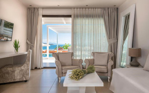 Kassandra Bay Resort