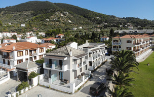 Olia Green Residence