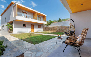 Olia Green Residence