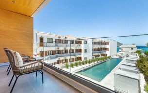 Olia Green Residence