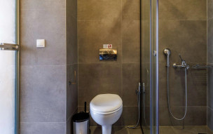 Olia Green Residence
