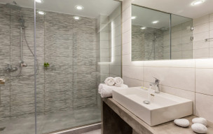 Olia Green Residence