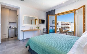 Olia Green Residence