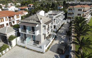 Olia Green Residence