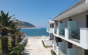 Olia Green Residence