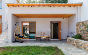 Olia Green Residence