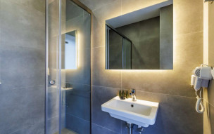 Olia Green Residence