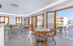 Olia Green Residence