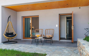 Olia Green Residence