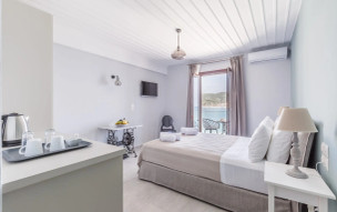 Olia Green Residence