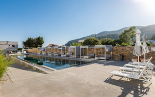 Olia Green Residence