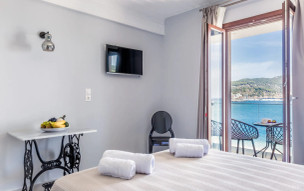 Olia Green Residence