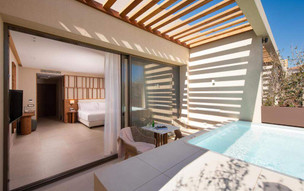 Hotel Royal Pearl Island