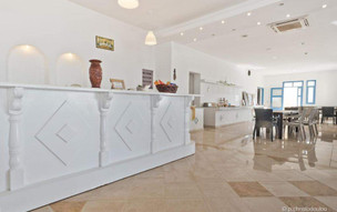 Hotel Sarris