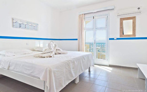 Hotel Sarris