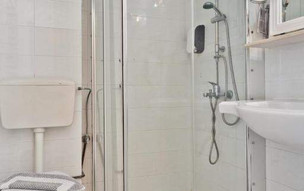 Hotel Sarris
