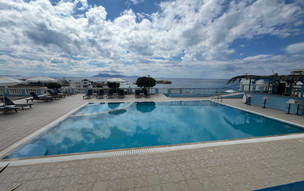 Hotel Sarris