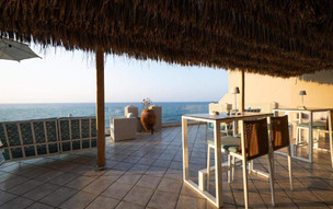 Hotel Cavos Bay